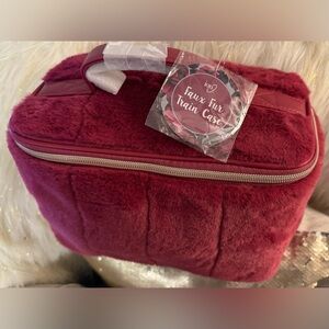 Big Cosmetics/Toiletrie Bags Bundle! All New w/Tags! 💋